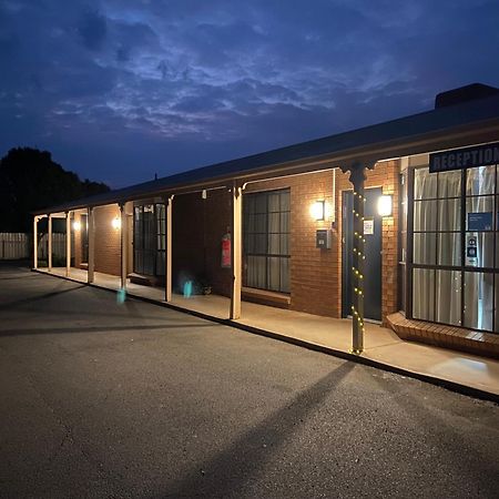 Ashleigh Court Motor Inn Mulwala Zewnętrze zdjęcie